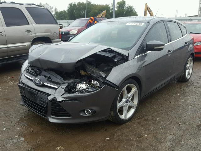 1FADP3N22DL143566 - 2013 FORD FOCUS TITA GRAY photo 2