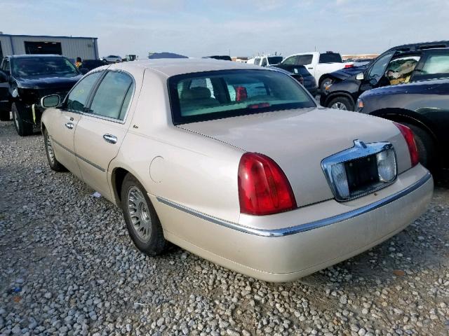 1LNHM83WX1Y644741 - 2001 LINCOLN TOWN CAR C TAN photo 3