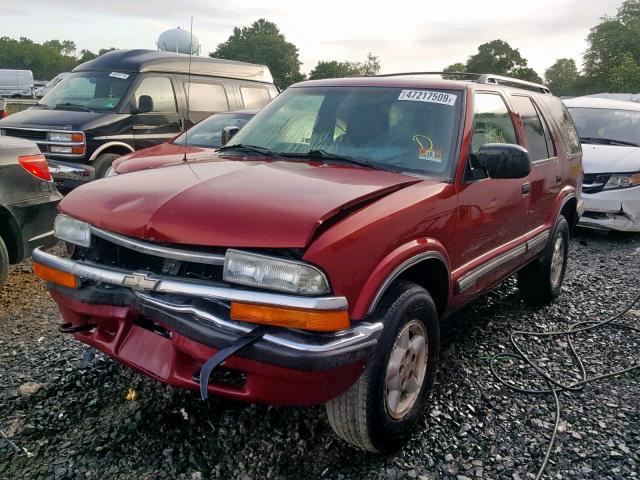 1GNDT13W2X2174978 - 1999 CHEVROLET BLAZER RED photo 2