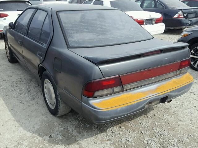 JN1EJ01P9NT110522 - 1992 NISSAN MAXIMA SE GRAY photo 3