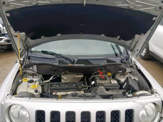 1J4NT1GA0BD197694 - 2011 JEEP PATRIOT SP SILVER photo 7