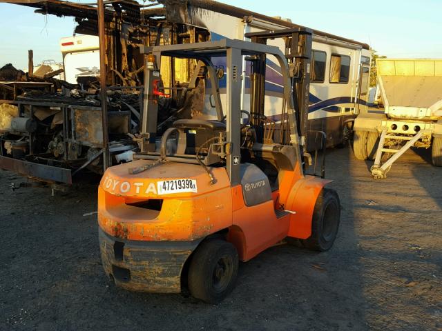 00000000000065406 - 2004 TOYOTA FORKLIFT ORANGE photo 4