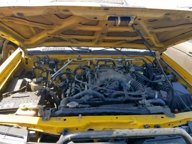 5N1ED28Y2YC525437 - 2000 NISSAN XTERRA XE YELLOW photo 7