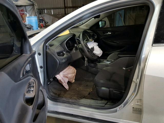 1G1ZB5ST0HF158667 - 2017 CHEVROLET MALIBU LS 银色 照片 9