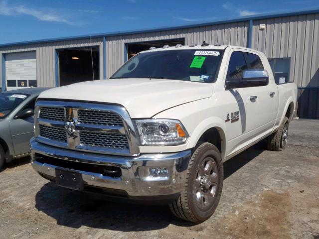 3C6UR5NL4JG371397 - 2018 RAM 2500 LARAM WHITE photo 2