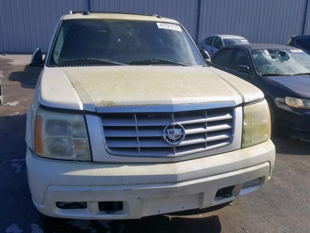 1GYEC63T34R221478 - 2004 CADILLAC ESCALADE L WHITE photo 9