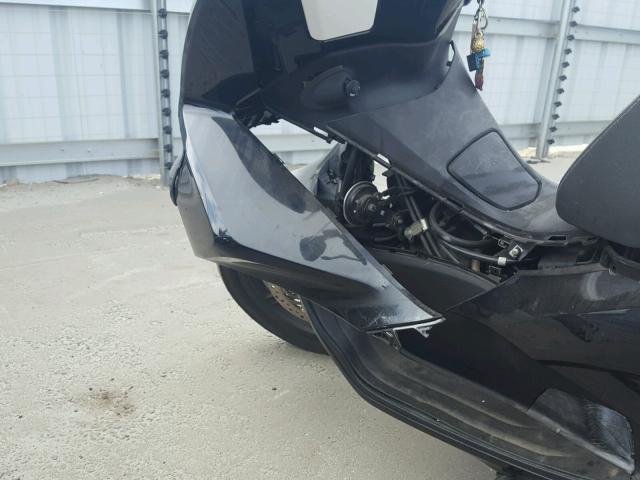 RLHKF1806FY001052 - 2015 HONDA PCX 150 BLACK photo 10