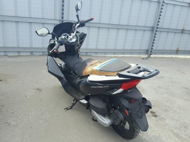 RLHKF1806FY001052 - 2015 HONDA PCX 150 BLACK photo 3