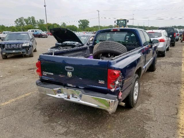 1D7HE42N66S640530 - 2006 DODGE DAKOTA SLT BLUE photo 4