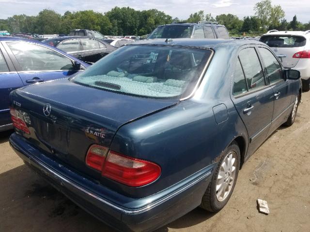 WDBJF82J4YX030434 - 2000 MERCEDES-BENZ E 320 4MAT BLUE photo 4