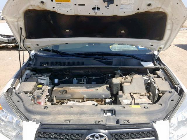 JTMZD33V975045343 - 2007 TOYOTA RAV4 WHITE photo 7