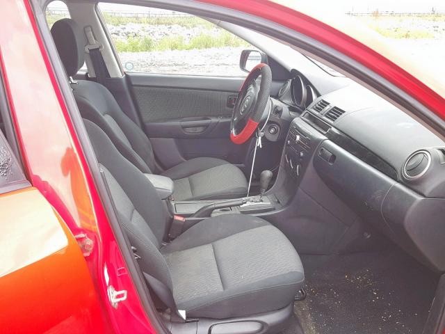 JM1BK34F281148434 - 2008 MAZDA 3 I RED photo 5