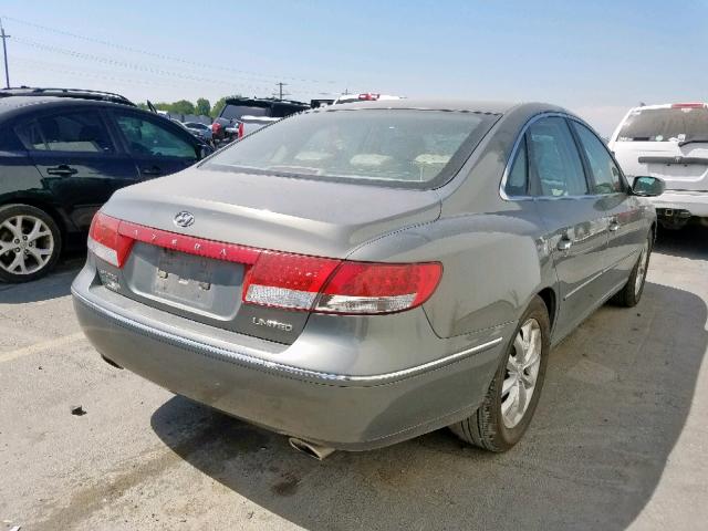 KMHFC46FX6A121363 - 2006 HYUNDAI AZERA SE GRAY photo 4