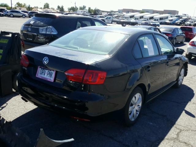 3VW1K7AJ9EM389639 - 2014 VOLKSWAGEN JETTA BASE BLACK photo 4