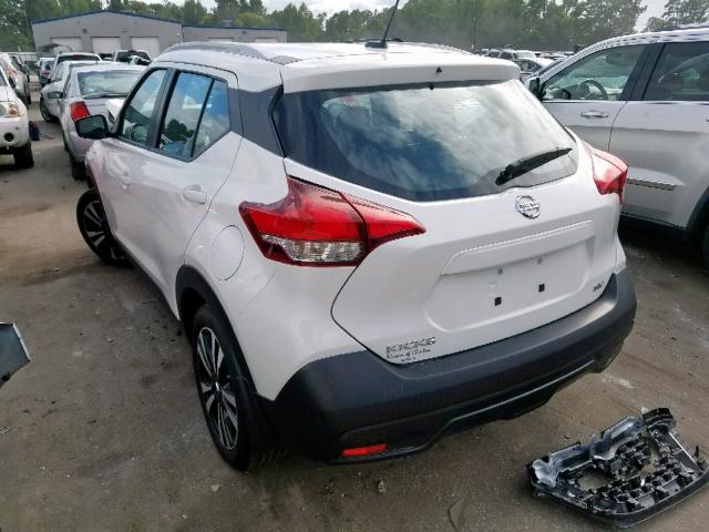 3N1CP5CU3JL507583 - 2018 NISSAN KICKS S WHITE photo 3