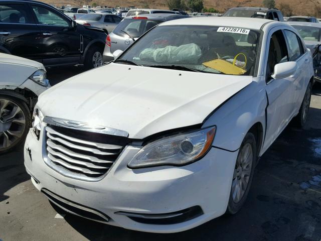 1C3CCBAB8CN330285 - 2012 CHRYSLER 200 LX WHITE photo 2