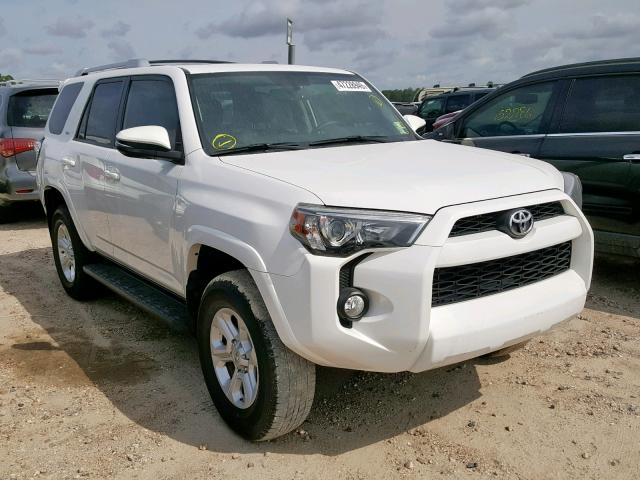 JTEZU5JR6H5155409 - 2017 TOYOTA 4RUNNER SR WHITE photo 1