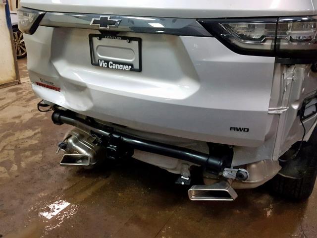 1GNEVKKW7KJ250201 - 2019 CHEVROLET TRAVERSE P SILVER photo 9