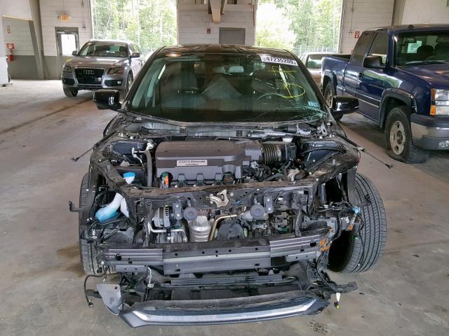 1HGCR3F81HA028706 - 2017 HONDA ACCORD EXL BLACK photo 9