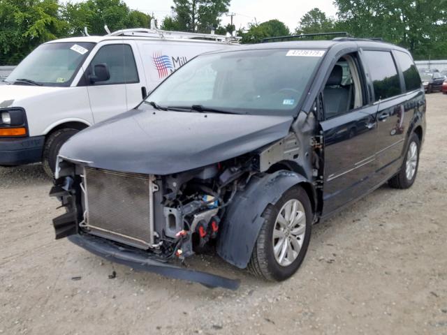 2C4RVABG9CR240442 - 2012 VOLKSWAGEN ROUTAN SE BLACK photo 2