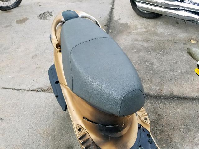 RFVPAP5A8E1116107 - 2014 BUDD 45X96 SCOOTER GOLD photo 6