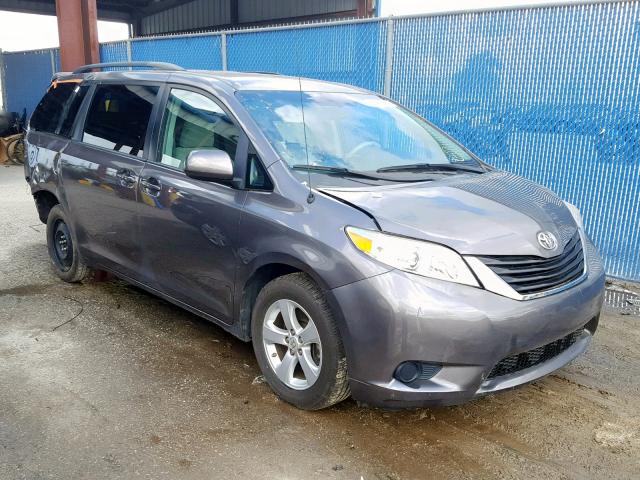 5TDKK3DC7DS344954 - 2013 TOYOTA SIENNA LE GRAY photo 1