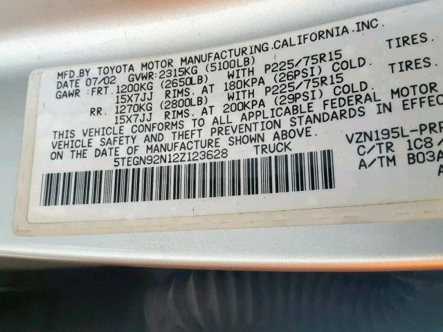 5TEGN92N12Z123628 - 2002 TOYOTA TACOMA DOU SILVER photo 10