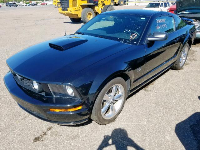 1ZVHT82H885198866 - 2008 FORD MUSTANG GT BLACK photo 2