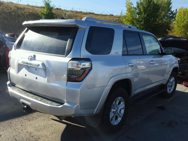 JTEBU5JR7G5320836 - 2016 TOYOTA 4RUNNER SR SILVER photo 4