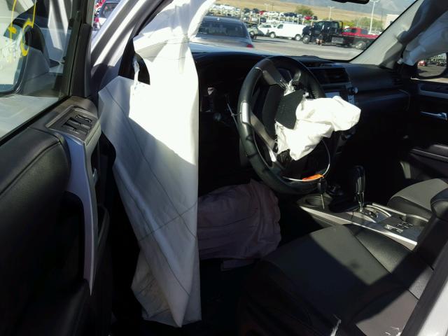 JTEBU5JR7G5320836 - 2016 TOYOTA 4RUNNER SR SILVER photo 9