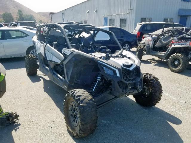 3JBVMAY21JK000060 - 2018 CAN-AM MAVERICK X WHITE photo 1