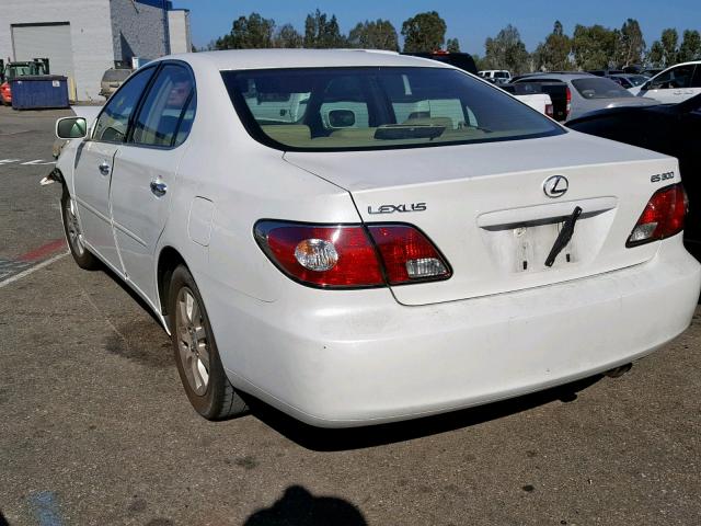 JTHBF30G736002656 - 2003 LEXUS ES 300 WHITE photo 3