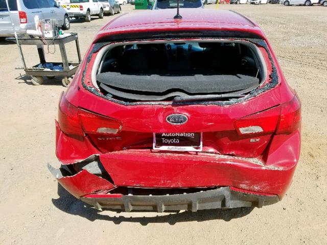 KNAFU5A22D5649896 - 2013 KIA FORTE EX RED photo 9