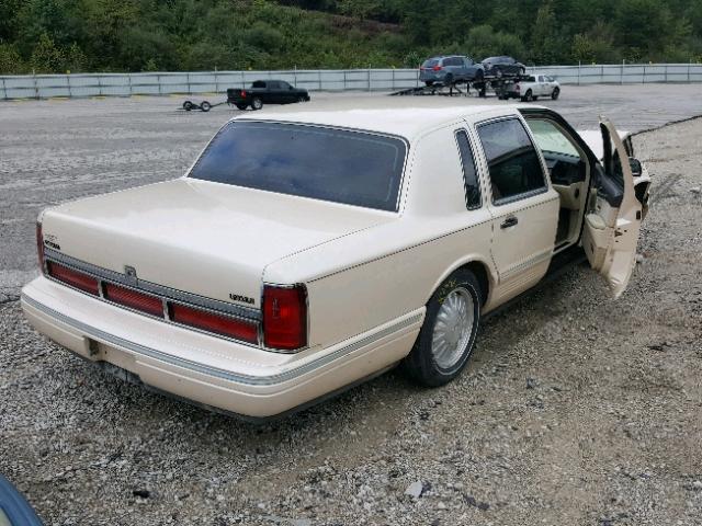 1LNLM83W6SY694774 - 1995 LINCOLN TOWN CAR C CREAM photo 4