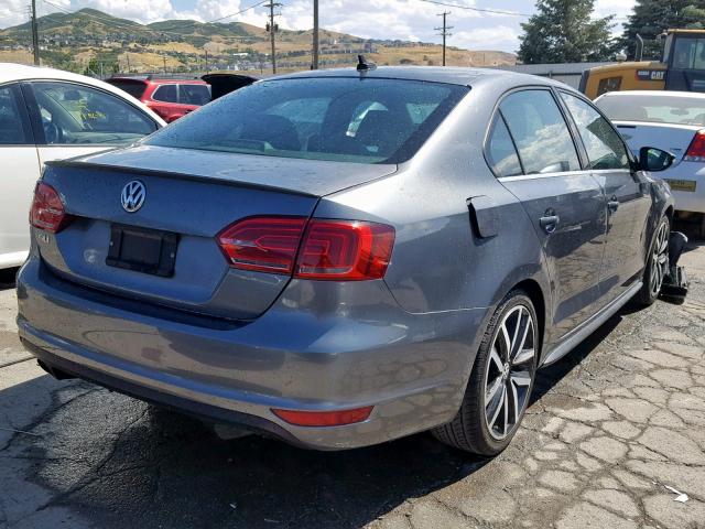 3VW4T7AJ3EM208724 - 2014 VOLKSWAGEN JETTA GLI GRAY photo 4