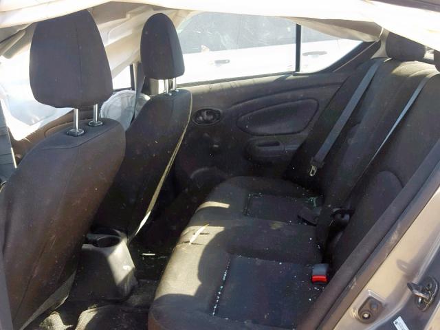 3N1CN7AP8KL803179 - 2019 NISSAN VERSA S GRAY photo 6