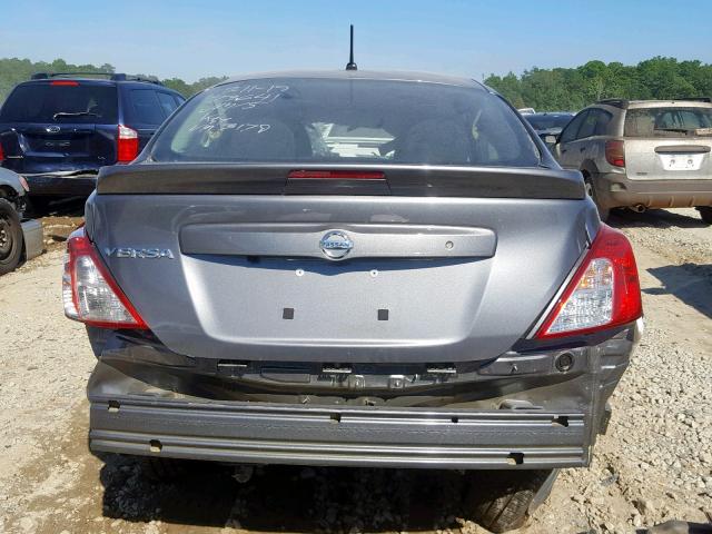 3N1CN7AP8KL803179 - 2019 NISSAN VERSA S GRAY photo 9