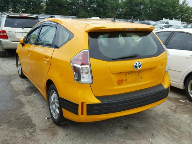 JTDZN3EU1FJ030195 - 2015 TOYOTA PRIUS V YELLOW photo 3