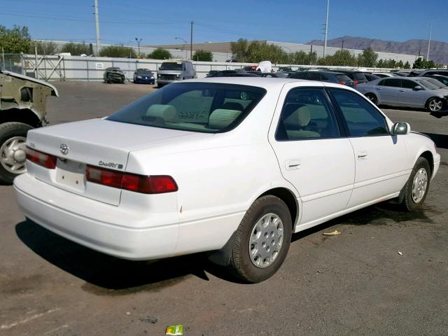 4T1BG22K6WU829604 - 1998 TOYOTA CAMRY CE WHITE photo 4