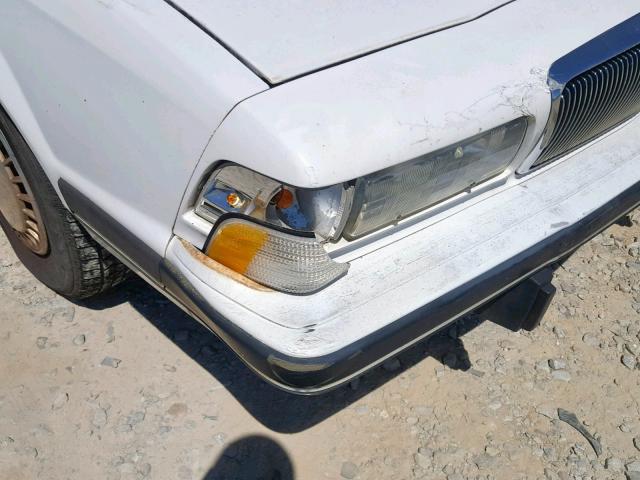 1G4AG85M7S6496596 - 1995 BUICK CENTURY SP WHITE photo 10