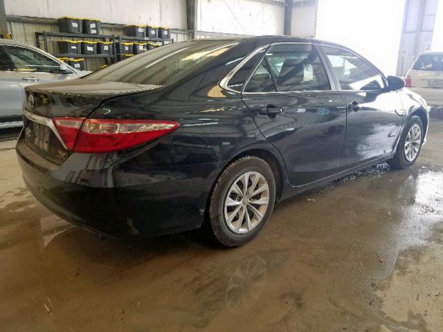 4T4BF1FK8FR468003 - 2015 TOYOTA CAMRY LE GRAY photo 4