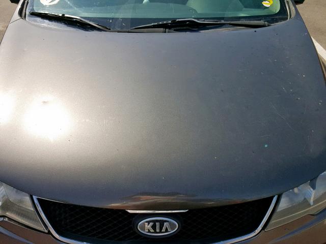 KNAFU4A26A5047217 - 2010 KIA FORTE EX BROWN photo 7