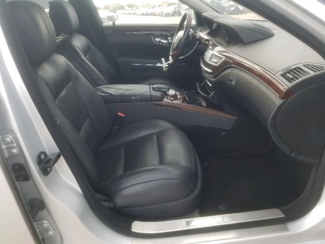 WDDNG9EB9DA518405 - 2013 MERCEDES-BENZ S 550 4MAT SILVER photo 5