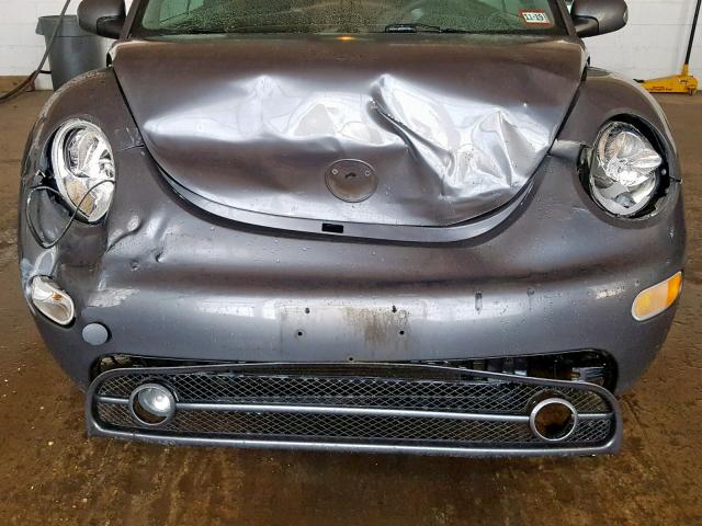 3VWCM31YX5M310780 - 2005 VOLKSWAGEN NEW BEETLE 灰色 照片 9