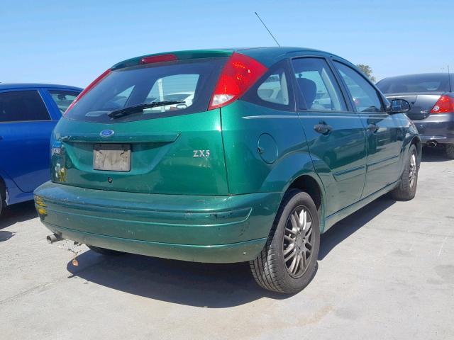 3FAFP37383R107444 - 2003 FORD FOCUS ZX5 GREEN photo 4