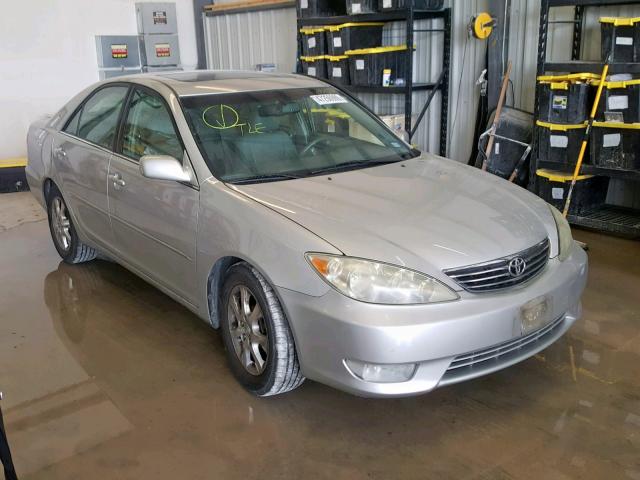 4T1BF30K16U635221 - 2006 TOYOTA CAMRY LE SILVER photo 1