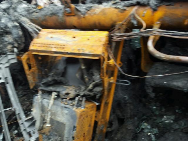 1G11C5SL5FU112173 - 2015 CHEVROLET MALIBU 1LT SILVER photo 9