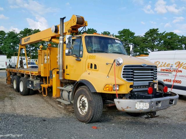 2FZHAZDE47AY21341 - 2007 STERLING TRUCK LT 9500 YELLOW photo 1