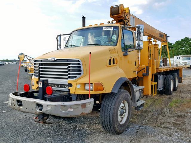 2FZHAZDE47AY21341 - 2007 STERLING TRUCK LT 9500 YELLOW photo 2