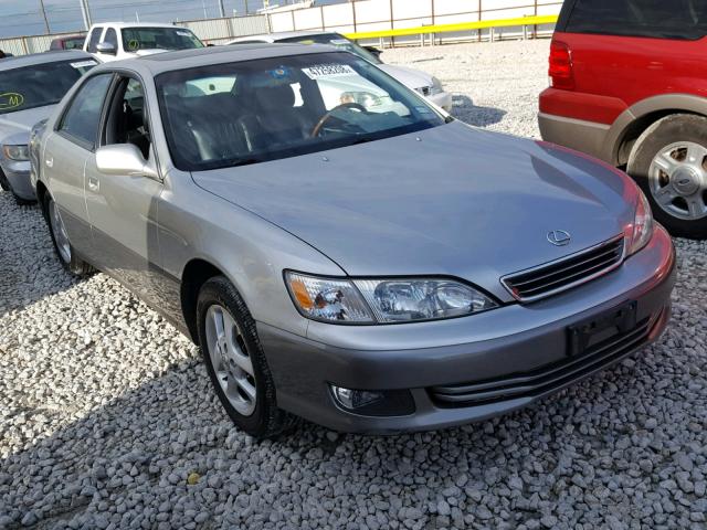 JT8BF28G815106056 - 2001 LEXUS ES 300 SILVER photo 1